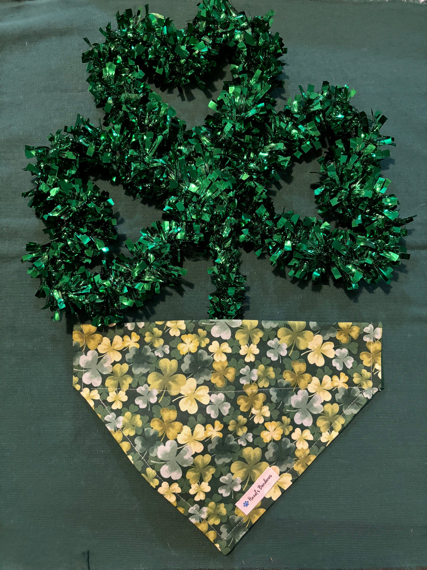 Clovers w/ Woven Hunter Green