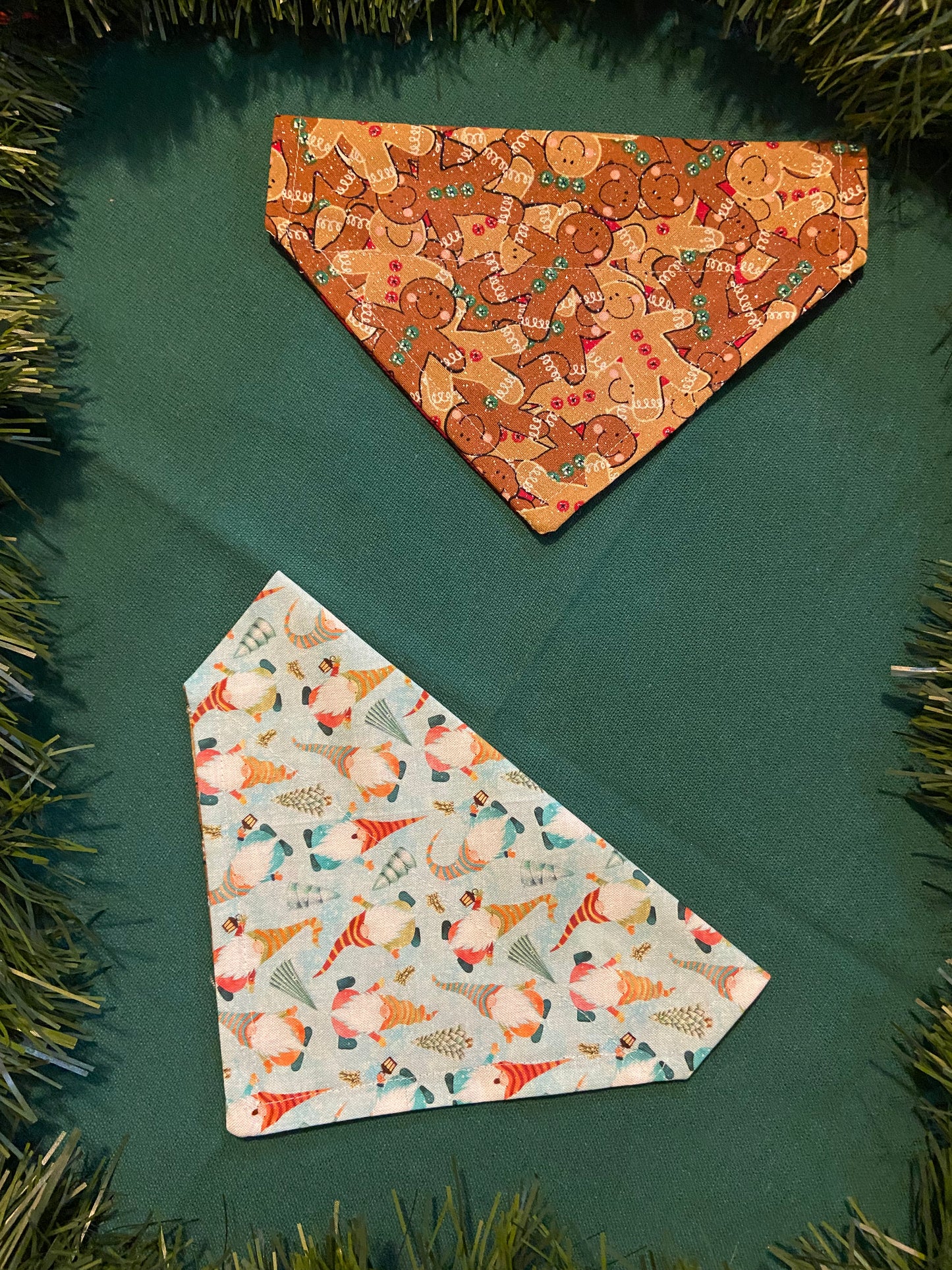 S 🎄 Gingerbread Assorted Bandanas