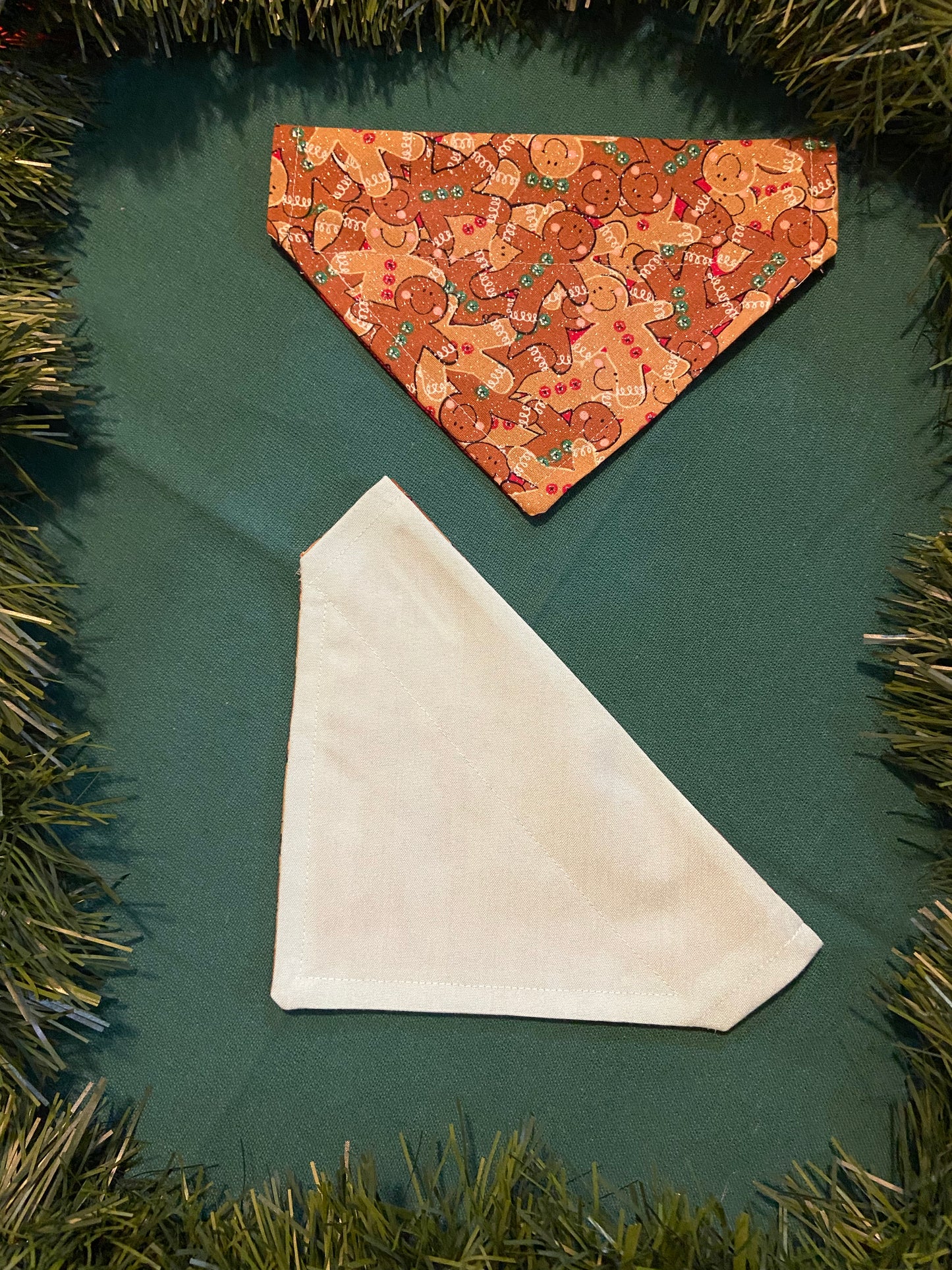 S 🎄 Gingerbread Assorted Bandanas