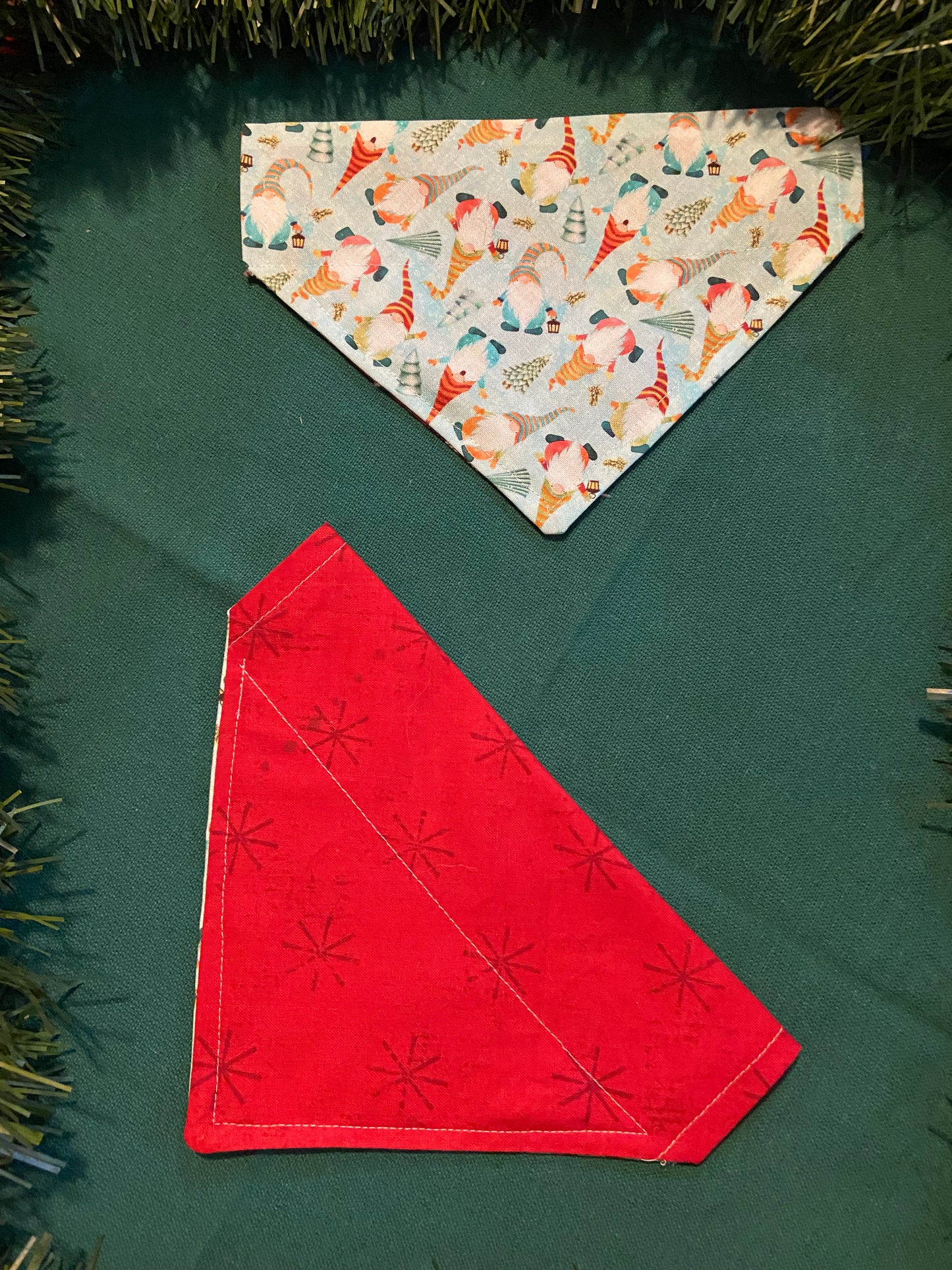 S 🎄 Gnome Assorted Bandanas