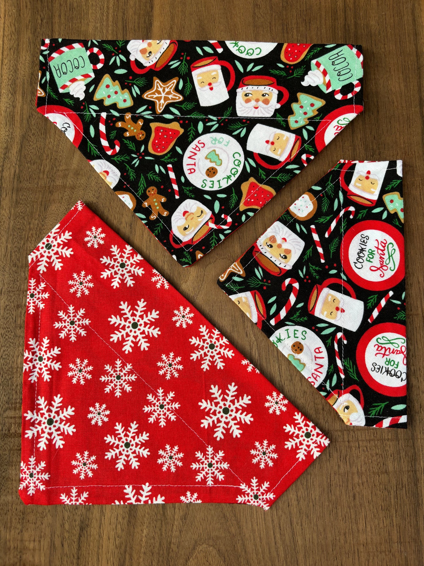 XS & S 🎄 Christmas bandanas (cookies for Santa/red snowflake)