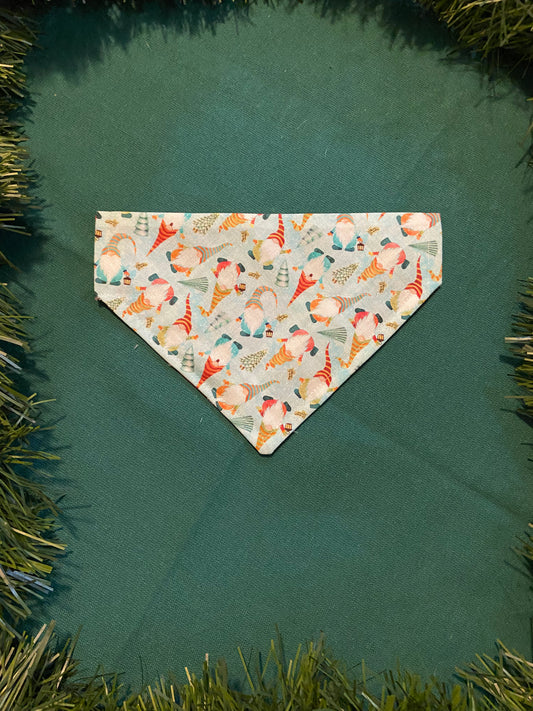 S 🎄 Gnome Assorted Bandanas